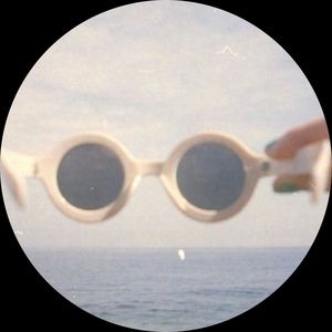 Meet your Posher, Kira